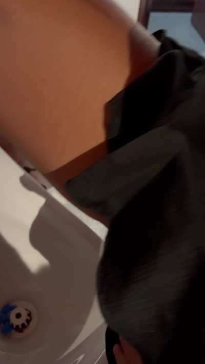 I wanna be a Girls Party Toilet so BAD!!!! Who is with me?