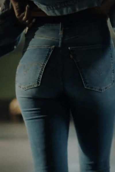 Deepika Padukone has the most perfect ass in the world