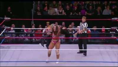 Ashley carries Athena 💪🏽