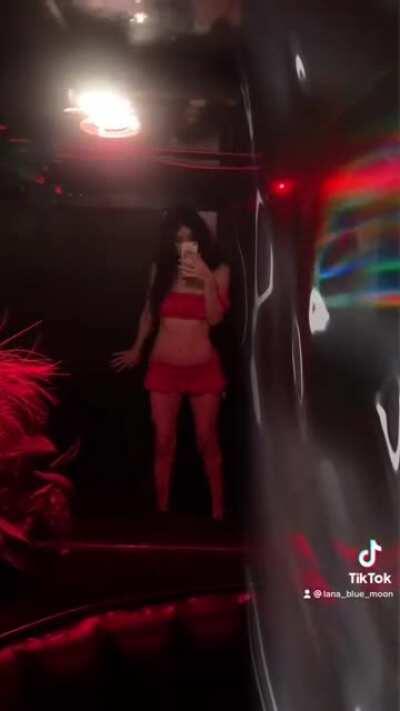 Lana (@lana_blue_moon)
