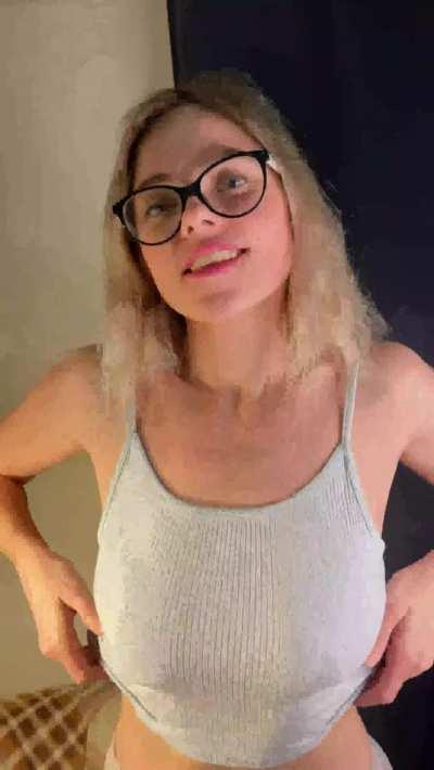 Would you fuck me on our first date? [Video]