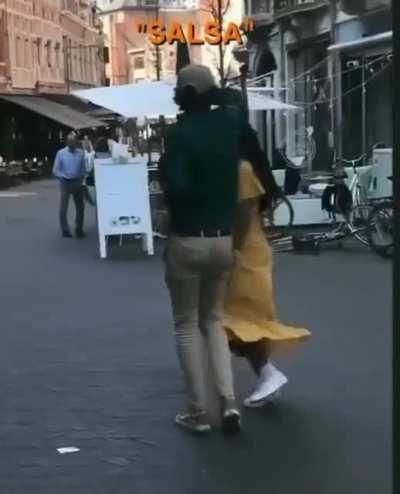 Make me wanna dance too.