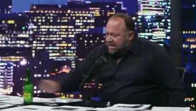 Antivaxx dumbfuck Alex Jones encourages his brainwashed audience of MAGA yokels to poison themselves with Ivermectin, while calling Gates and Fauci 