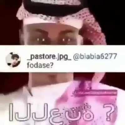 Podem me dizer o nome da música amigos?