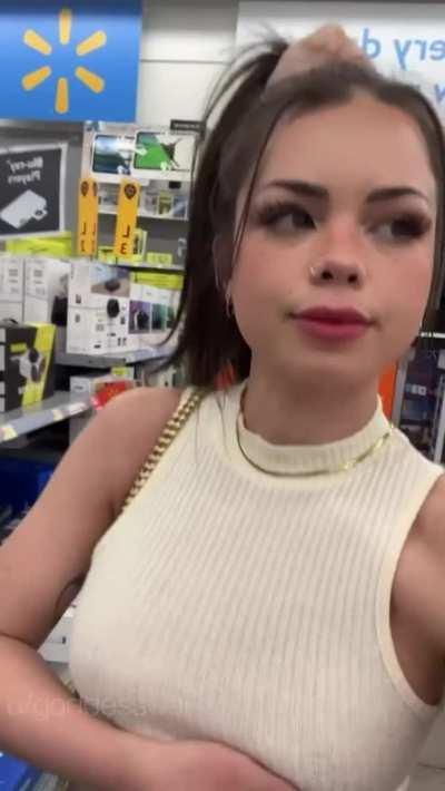 A worker walked up to me to tell me how much she loved my outfit right after this… hehe [GIF]