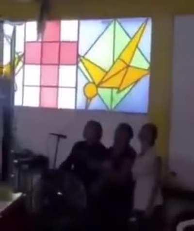 An owl goes in a church in Mexico, they congregation thought of this as black magic and started singing to get rid of the owl...doesn't goes as planned.
