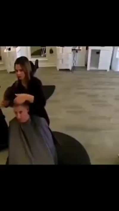 I would like a simple haircut