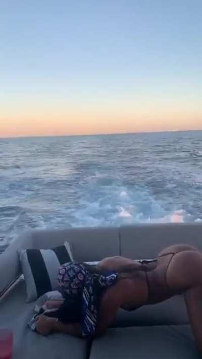 Casi an Katya twerking on vacations part 4