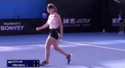 Russian Vlada Mincheva and Ukrainian Elizaveta Kotlyar shook hands after a match at the junior Australian Open. The Russian woman won the match.

Previously, Ukrainian tennis players repeatedly refused to shake hands after matches with rivals from Russia 