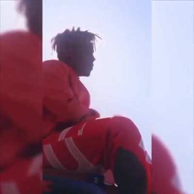 Make this into a Live Wallpaper (LLJW)