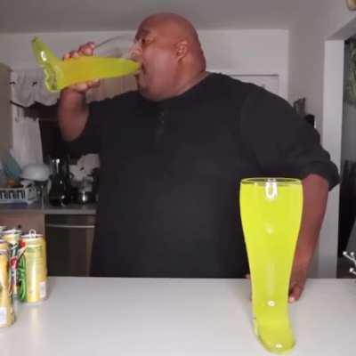 BadlandsChugs plays Half-Life and so should you