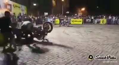 WCGW if you are in a hurry to kiss your girl but don't have bike skills