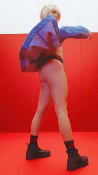 Maddie ziegler Ass
