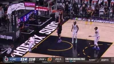 [Highlight] Devin Booker shakes loose from the Clippers defense to get a dunk and give Phoenix a four-point lead late