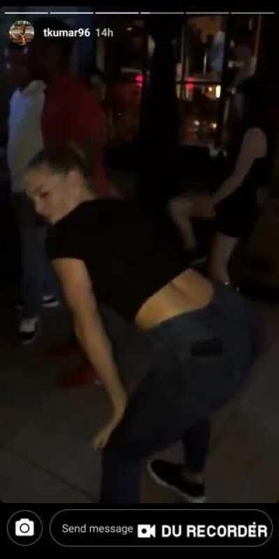 TWERK