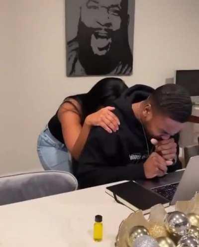 This mother's reaction after seeing her son has passed the bar exam