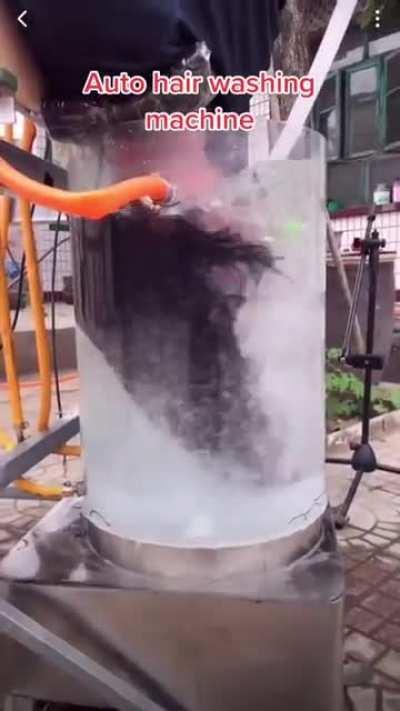 Auto hair washing machine