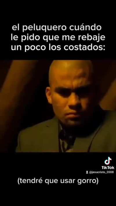 no hay nada mas gei que ir a una barberia para que te corte el pelo un hombre XD