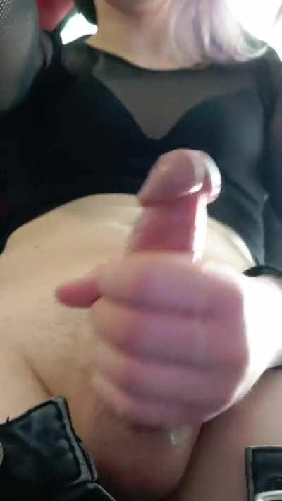 I want to drink all her girl cum 🤤