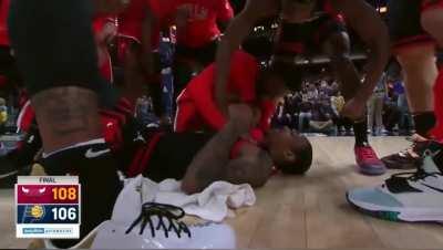 I haven’t seen anyone make a father stretch my hands edit for DeMar’s shot🤝