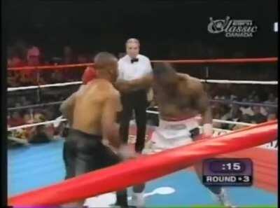 Fastest 1-2 combo I ever seen in my life. Roy Jones Jr vs. Reggie Johnson