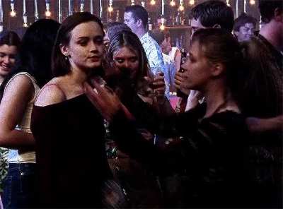 Alexis Bledel and Liza Weil