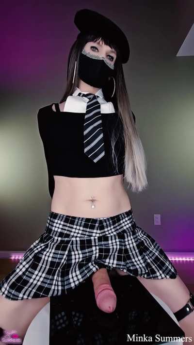 Does the size of my monster scare you or turn you on?💋