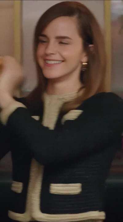 Emma Watson giving you a handjob with dirty talk. How many sec. will you last before bursting all over her face?