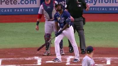 [Highlight] [Highlight] Randy Arozarena hits what should have been a double, but he acted like he hit a homerun so he ended up at first