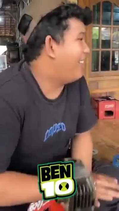 to remove the interior cylinder of a motorcycle on his hand