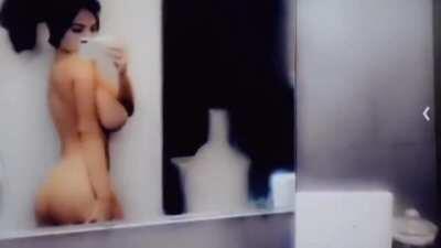 Here’s a lil something from me to the community I didn’t wrap it up tho (lmao forgive my cornyness.)