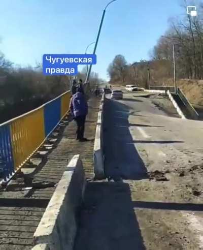 High speed on a damaged bridge