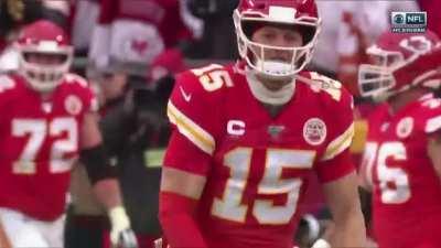 [Highlight] Travis 'Zeus is Loose' Kelce scores 3 TDs in Final 11 Minutes of Half to Turn 0-24 Deficit into 28-24 Halftime Lead over Texans