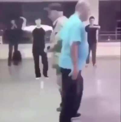 these gadzoobiez know how to bust a swag!!!!1!!!!!!!!