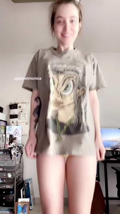 Tried the magic jump again :P should my panties come off next time? 😇