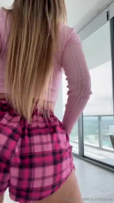 Luna Skye #lunitaskye #lunaskye únete al FREE canal para mas contenido  