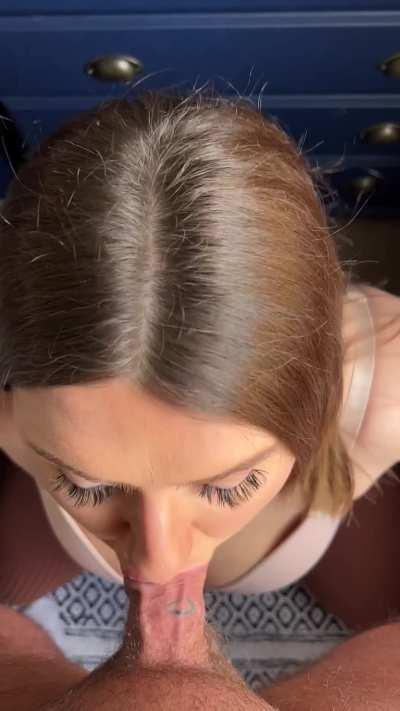 Love hubbys big dick in my mouth. He sprays so much at the end