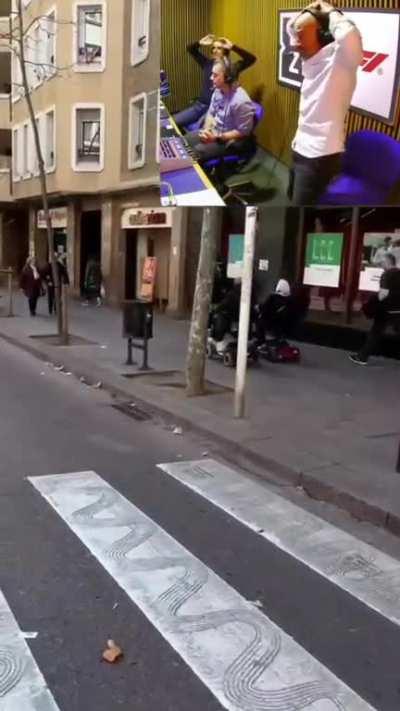 yo y mis amigos de chill hasta que de pronto...