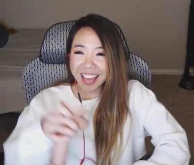 floskeee no longer a chipmunk. now she’s a unicorn 🤔