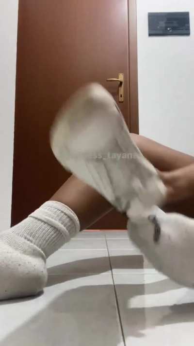 My socks are a little dirty, I hope you don’t mind.