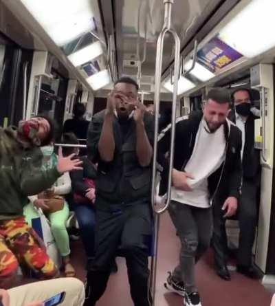 Damn bro you’ve got the whole metro laughing.