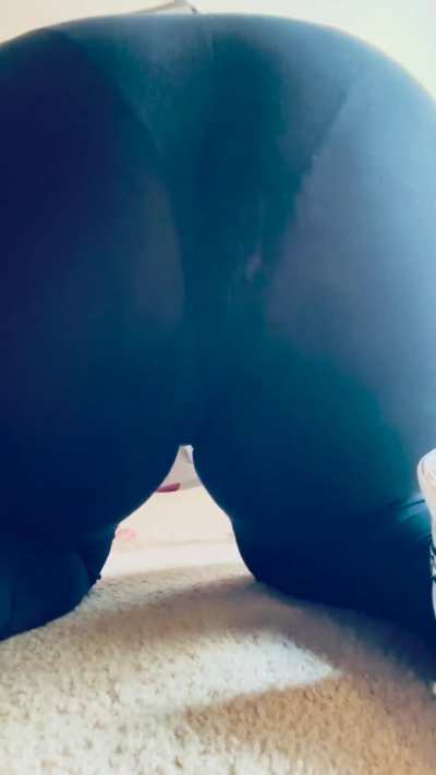 I just let out the loudest farts 💨 while sitting on your face… and you didn’t even flinch. Good boy. Beg me to do it again. 😈