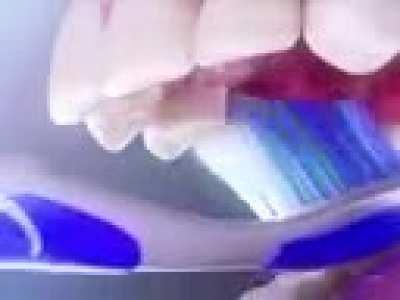 Brush correctly,like this