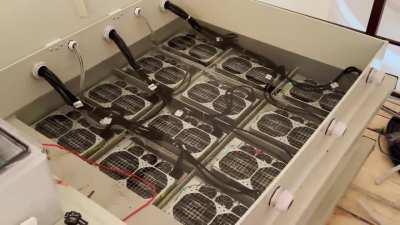 To heat an inflatable Airplane hangar with 140 KW/h worth of S19‘s