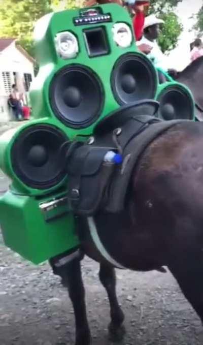Blursed_Boombox