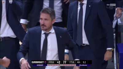 [Highlight] France-Italy quarter-final goes to OT after a basket with 5.2 secs left by France