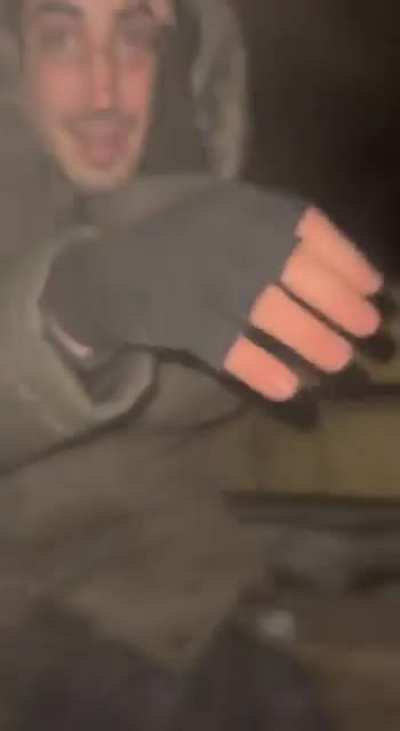 32 jähriger pedo denkt er trifft sich mit einer 14 jährigen 