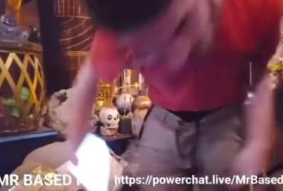 I wish Josh crashed out like this again.