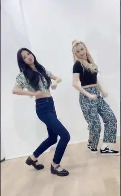 [220423] Yujin & Bahiyyih TikTok update: Ah yeah😆 #YuHiyyih