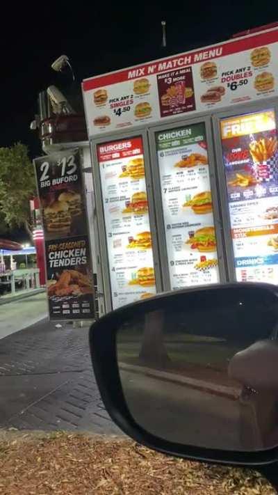 Robot 🤖 took my order at checkers. They’re coming for our Wendy’s 👩‍🦰👩‍🦰 jobs next